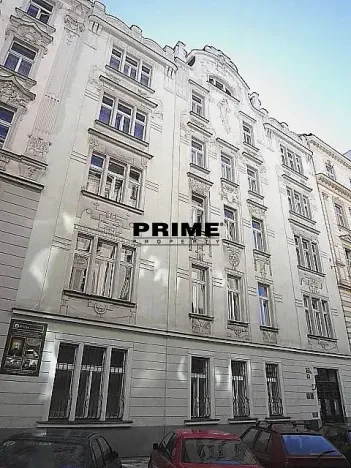 Pronájem bytu 3+1, Praha - Nové Město, Odborů, 87 m2