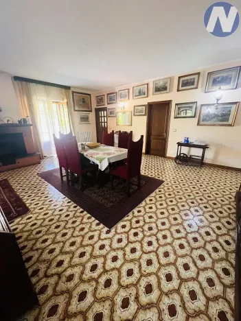 Prodej vily, Chiusi della Verna, Itálie, 420 m2