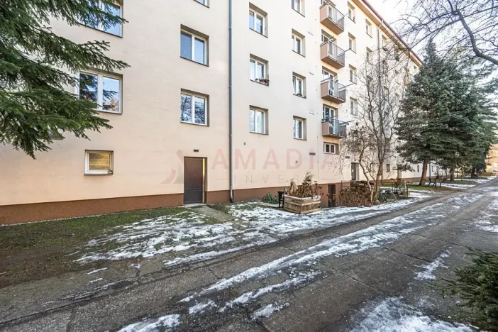 Prodej bytu 3+1, Praha - Strašnice, Na hroudě, 74 m2