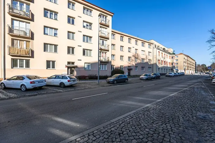 Prodej bytu 3+1, Praha - Strašnice, Na hroudě, 74 m2
