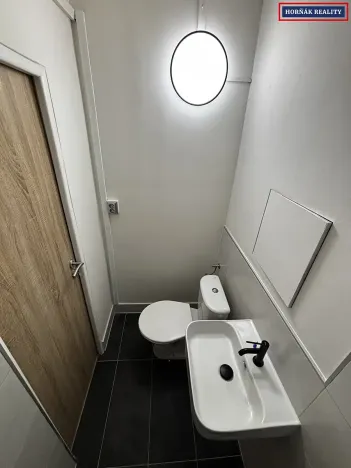 Prodej bytu 1+kk, Praha - Kobylisy, Kyselova, 26 m2