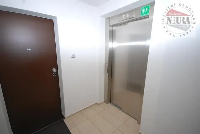 Pronájem bytu 2+kk, Praha - Nusle, K sídlišti, 58 m2