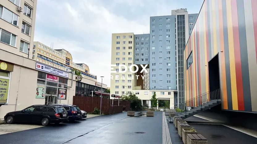 Pronájem obchodního prostoru, Praha - Troja, Olštýnská, 30 m2