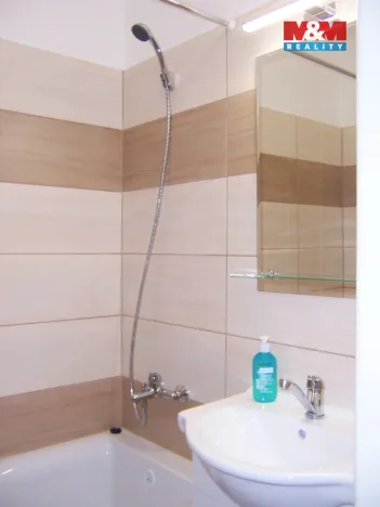 Pronájem bytu 1+1, Opava - Město, Kolářská, 35 m2