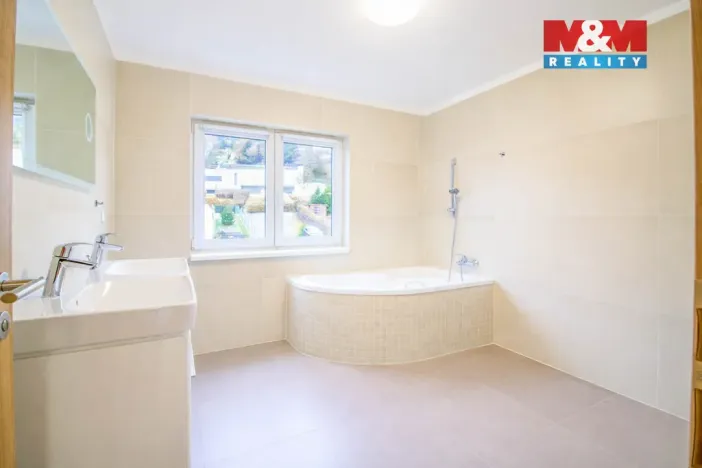 Prodej rodinného domu, Davle, Luční, 140 m2