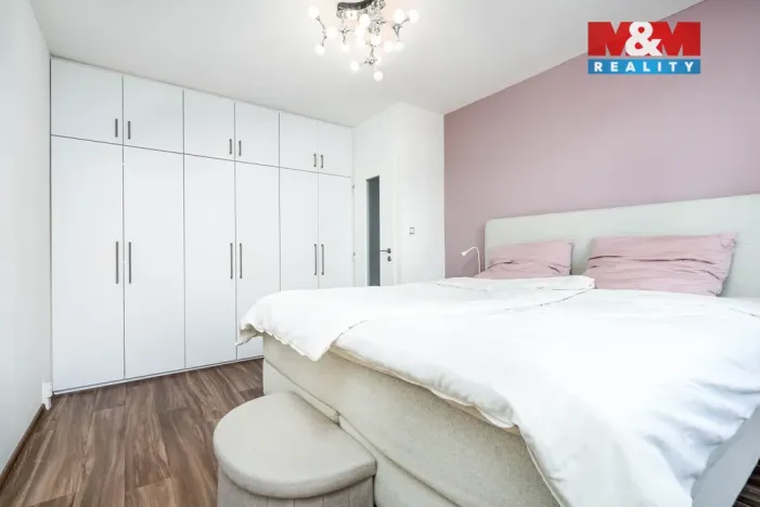 Prodej bytu 3+1, Praha - Kobylisy, Šiškova, 64 m2