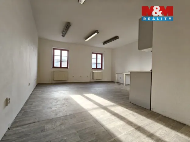 Pronájem bytu 2+kk, Opava - Město, Dolní náměstí, 94 m2
