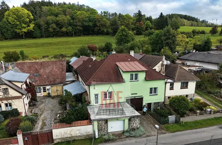 Prodej rodinného domu, Úsobí, 240 m2