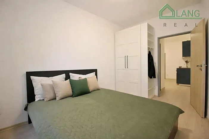 Pronájem bytu 2+1, Brno, Francouzská, 41 m2