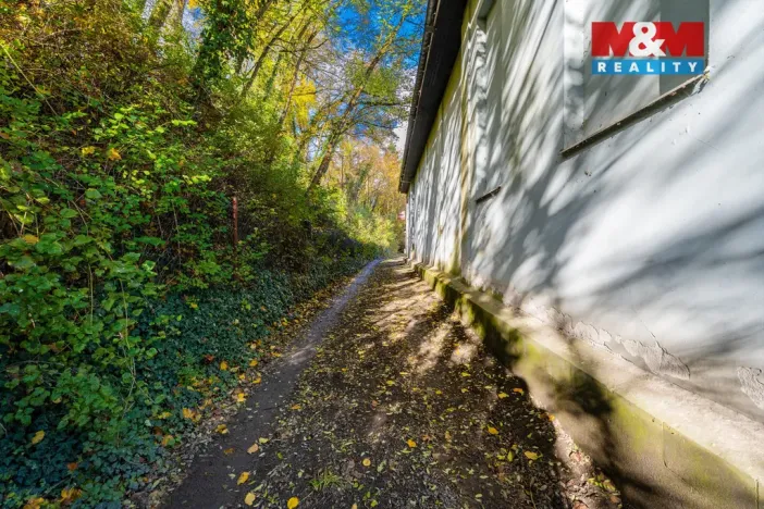 Prodej obchodního prostoru, Krnsko, 700 m2