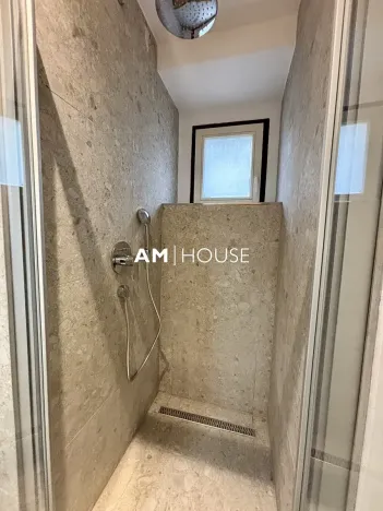 Pronájem bytu 2+kk, Praha - Karlín, Pernerova, 50 m2