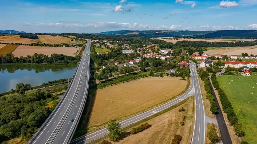 Prodej komerčního pozemku, Bělotín, 9952 m2
