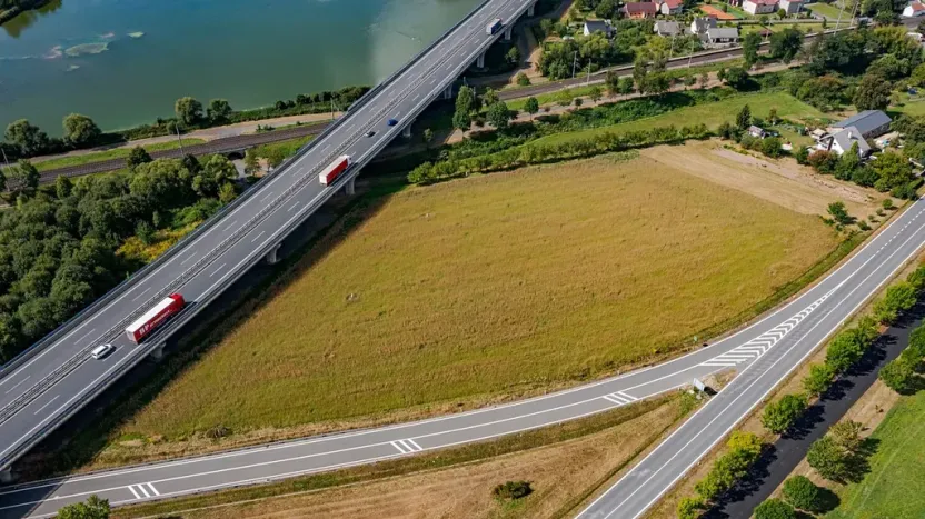 Prodej komerčního pozemku, Bělotín, 9952 m2