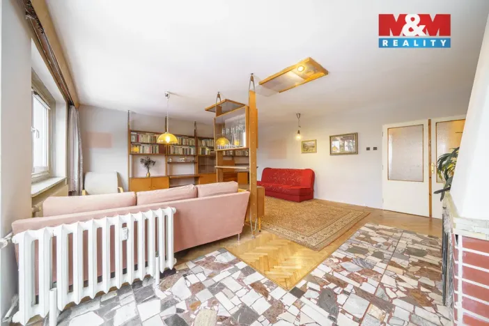 Prodej bytu 4+1, Karlovy Vary - Drahovice, Lidická, 115 m2