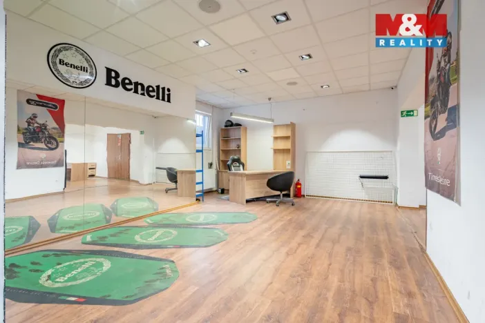 Prodej obchodního prostoru, Rudolfov, Třeboňská, 500 m2