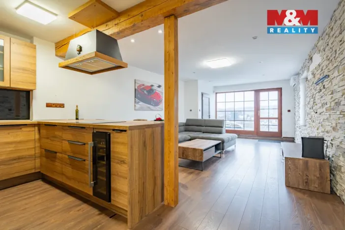 Prodej obchodního prostoru, Rudolfov, Třeboňská, 500 m2