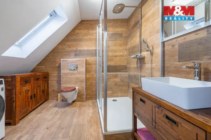 Prodej obchodního prostoru, Rudolfov, Třeboňská, 500 m2