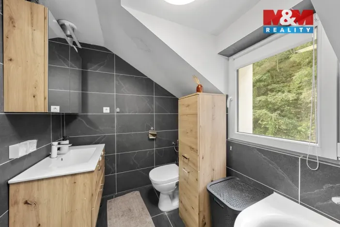 Prodej bytu 5+1, Děčín - Děčín X-Bělá, Sněžnická, 98 m2