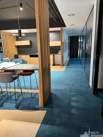 Pronájem kanceláře, Praha - Smíchov, Karla Engliše, 740 m2