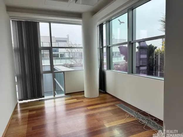 Pronájem kanceláře, Praha - Smíchov, Karla Engliše, 469 m2