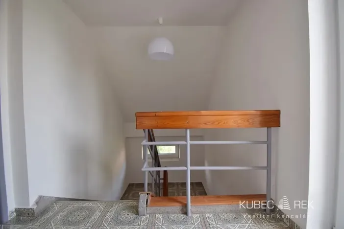 Pronájem bytu 2+1, Tábor, Zavadilská, 60 m2