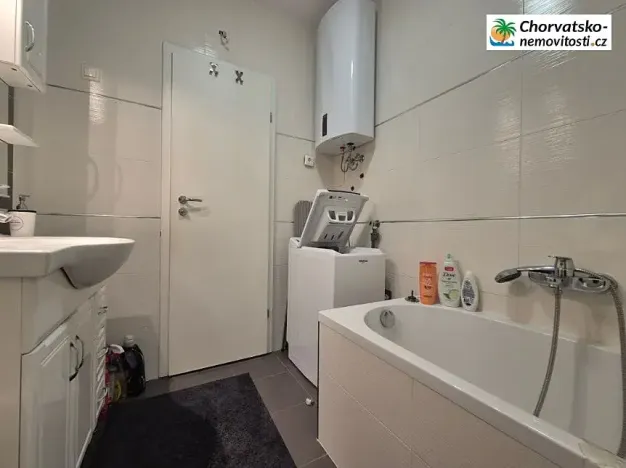 Prodej bytu 4+kk, Mandre, Chorvatsko, 55 m2