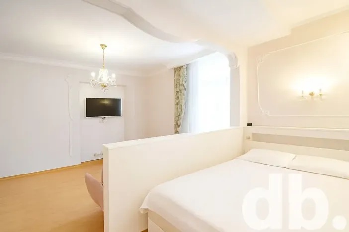 Prodej bytu 2+kk, Karlovy Vary, Vřídelní, 61 m2