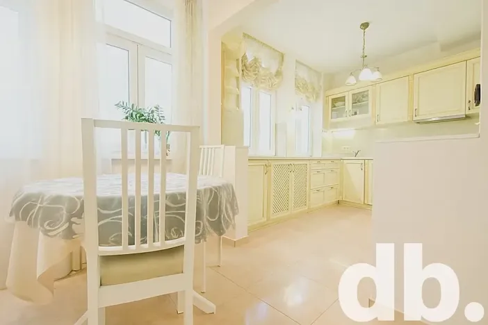 Prodej bytu 2+kk, Karlovy Vary, Vřídelní, 61 m2