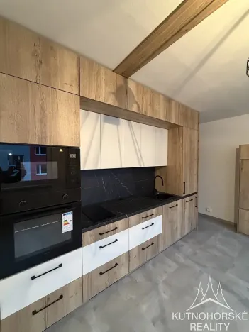 Pronájem bytu 1+kk, Čáslav, R. Těsnohlídka, 33 m2