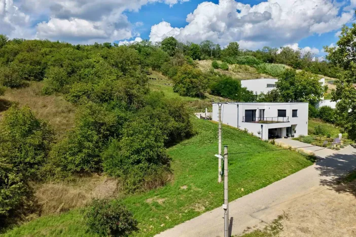 Prodej pozemku pro bydlení, Velatice, 2057 m2