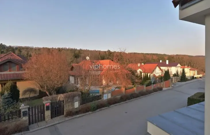 Pronájem vily, Praha - Nebušice, K vinicím, 300 m2