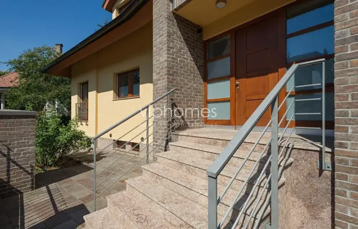 Pronájem vily, Praha - Nebušice, 335 m2