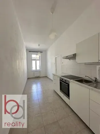 Pronájem bytu 1+1, České Budějovice, Matice školské, 37 m2