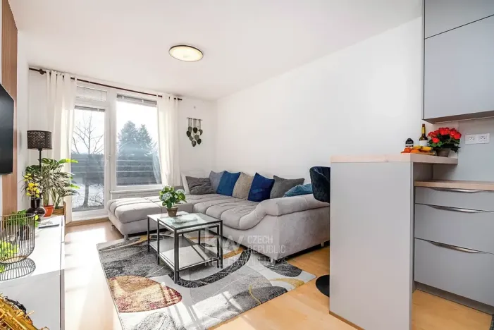 Prodej bytu 2+kk, Praha - Troja, Hnězdenská, 47 m2