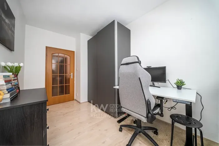 Prodej bytu 2+kk, Praha - Troja, Hnězdenská, 47 m2