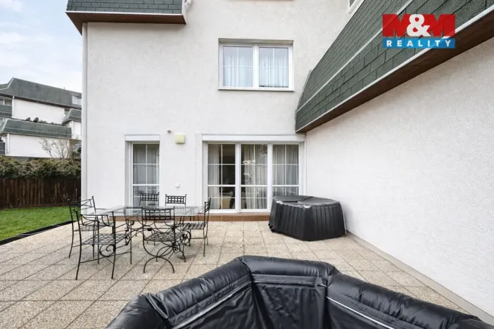 Prodej bytu 2+1, Praha, Voskovcova, 87 m2