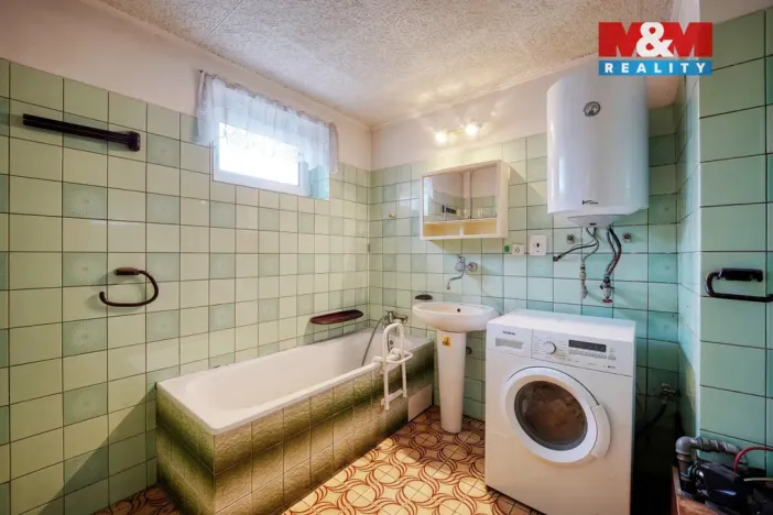 Prodej rodinného domu, Bezvěrov, 110 m2