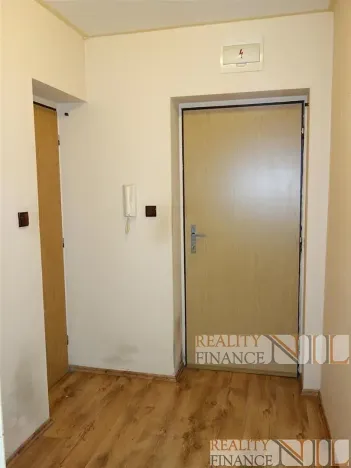 Pronájem bytu 1+kk, Líně, Plzeňská, 28 m2