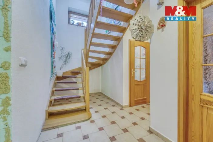 Prodej rodinného domu, Dolany, 157 m2