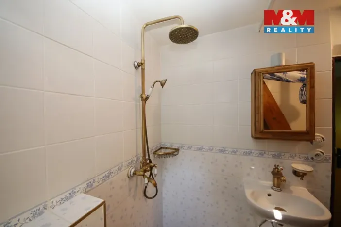 Pronájem chaty, Jenišovice, 77 m2