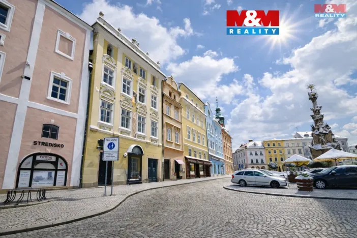 Pronájem bytu 1+kk, Jindřichův Hradec - Jindřichův Hradec I, nám. Míru, 30 m2