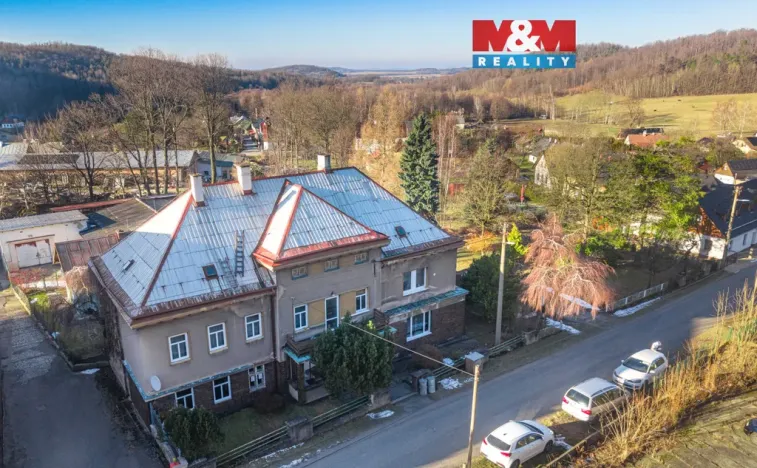 Prodej bytu 2+1, Hejnice, 72 m2