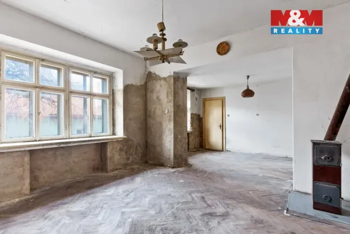 Prodej bytu 2+1, Hejnice, 72 m2