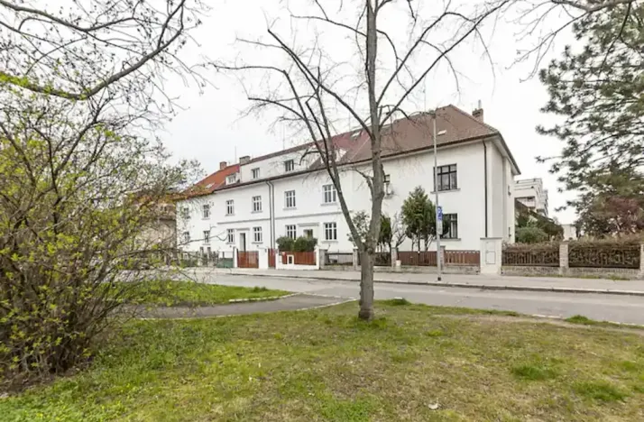 Pronájem bytu 2+kk, Praha - Strašnice, Na Třebešíně, 50 m2