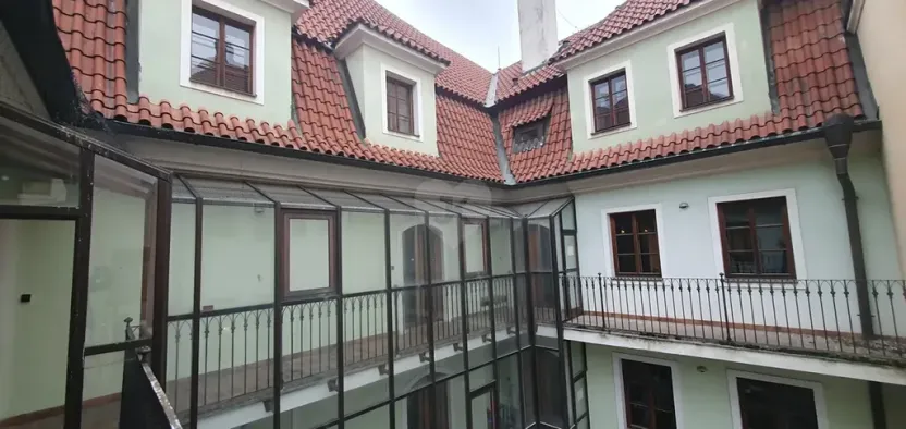 Pronájem kanceláře, Praha - Staré Město, Týnská, 122 m2