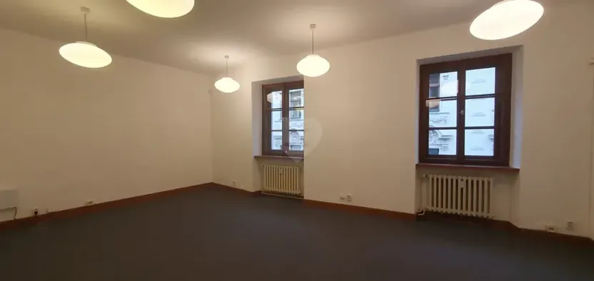 Pronájem kanceláře, Praha - Staré Město, Týnská, 122 m2