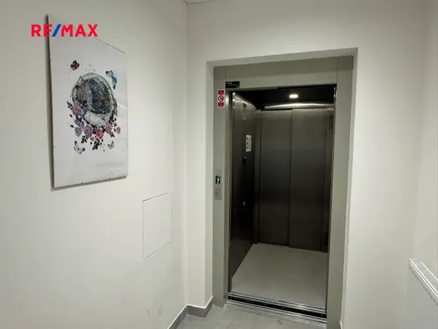 Pronájem bytu 1+kk, Kladno, Čermákova, 32 m2