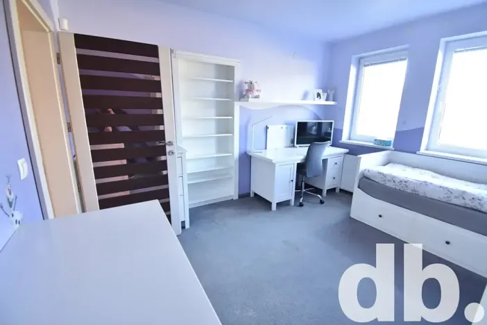 Pronájem bytu 3+kk, Karlovy Vary, Počernická, 140 m2