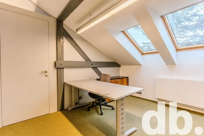 Pronájem kanceláře, Cheb, 26. dubna, 190 m2