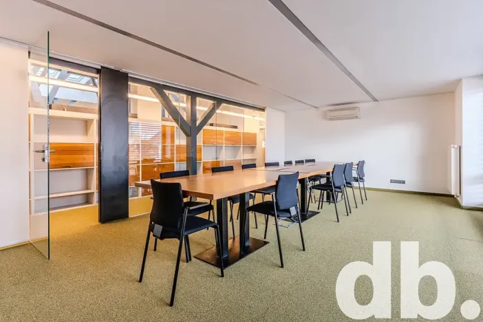 Pronájem kanceláře, Cheb, 26. dubna, 190 m2